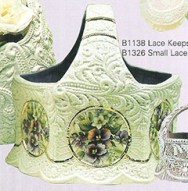 Booth 1138 large keepsake basket