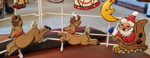 S-K 0461 corky Santa in sleigh with 2 reindeer &amp; moon SET