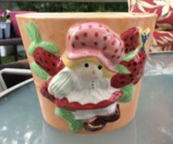Strawberry Shortcake Planter in UG (Lynn)